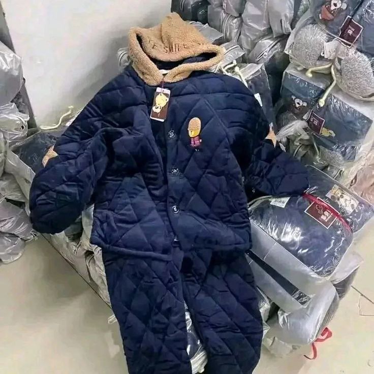 wholesale kids clothing pallets