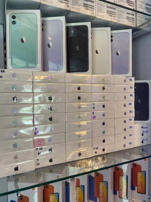 iPhone liquidation pallets